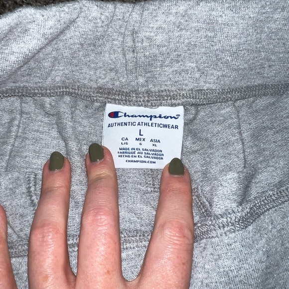 Women’s Champion large joggers - Picture 4 of 5